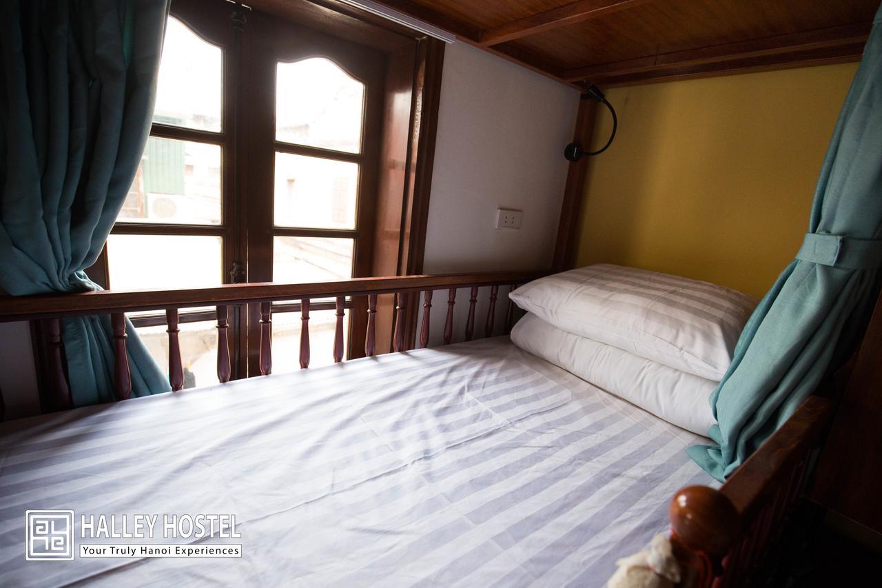 Halley Hostel Hanoi Dış mekan fotoğraf