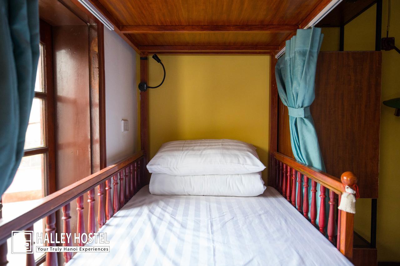 Halley Hostel Hanoi Dış mekan fotoğraf