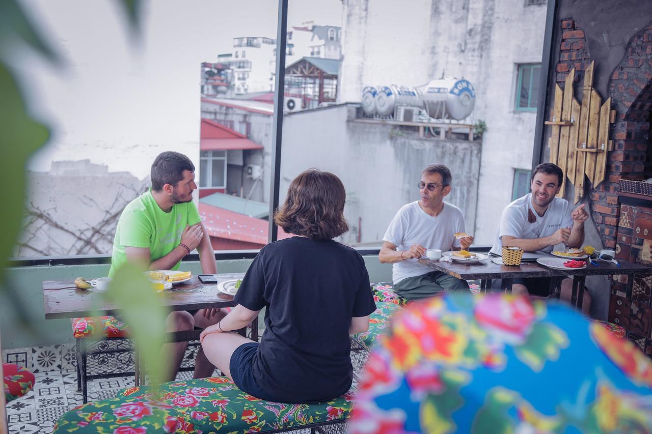 Halley Hostel Hanoi Dış mekan fotoğraf